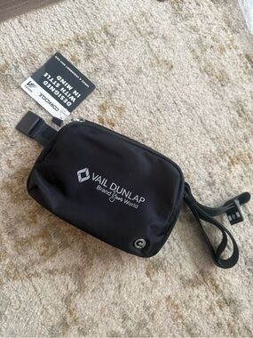 NEW CORKCICLE Series A Crossbody Belt Bag Black Fanny Pack NWT